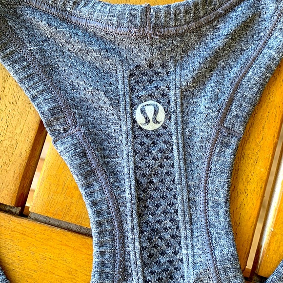 Lululemon tank top in Charcoal Grey in a size 4. - Picture 4 of 9